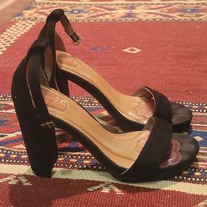 Black Size 6 Custom-made Vibram Heels